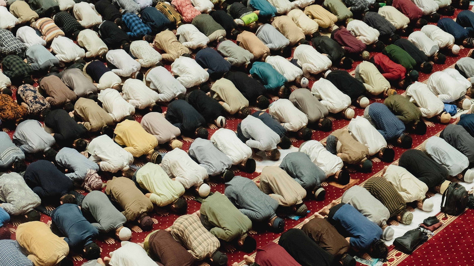 https://mangkosme.com/blogs/posts/ramadan-2026-a-time-of-reflection-and-community